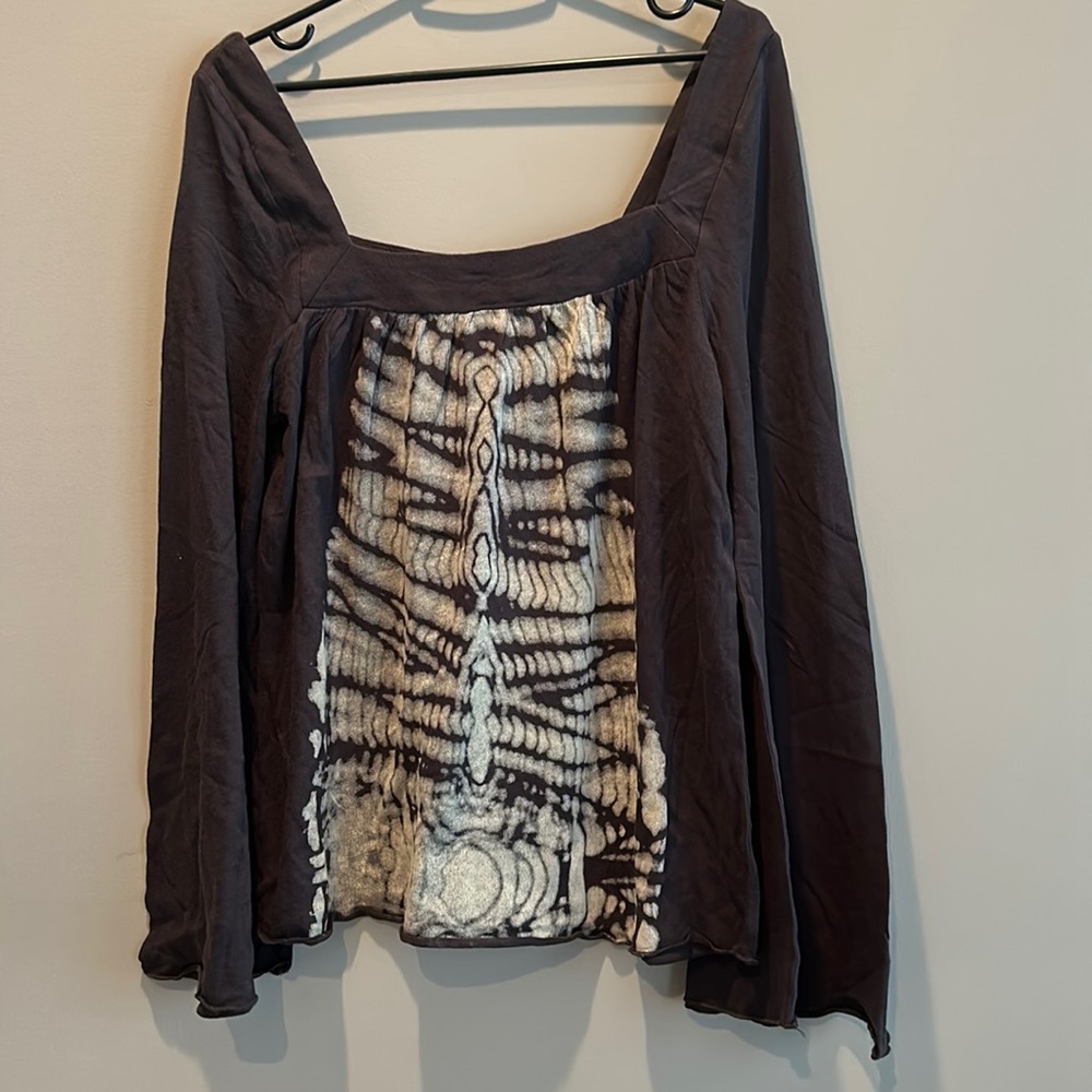 NWT, Chaser, Women’s Square neck, bell sleeve, long sleeve top, super soft